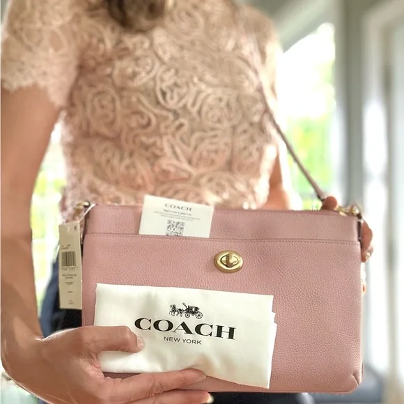 NWT Coach Polly Pebbled Leather Turnlock Crossbody Bag carnation - Picture 2 of 8